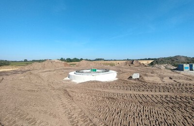 Betoniertes Treppenfundament + angefülltes Fundament WEA 02